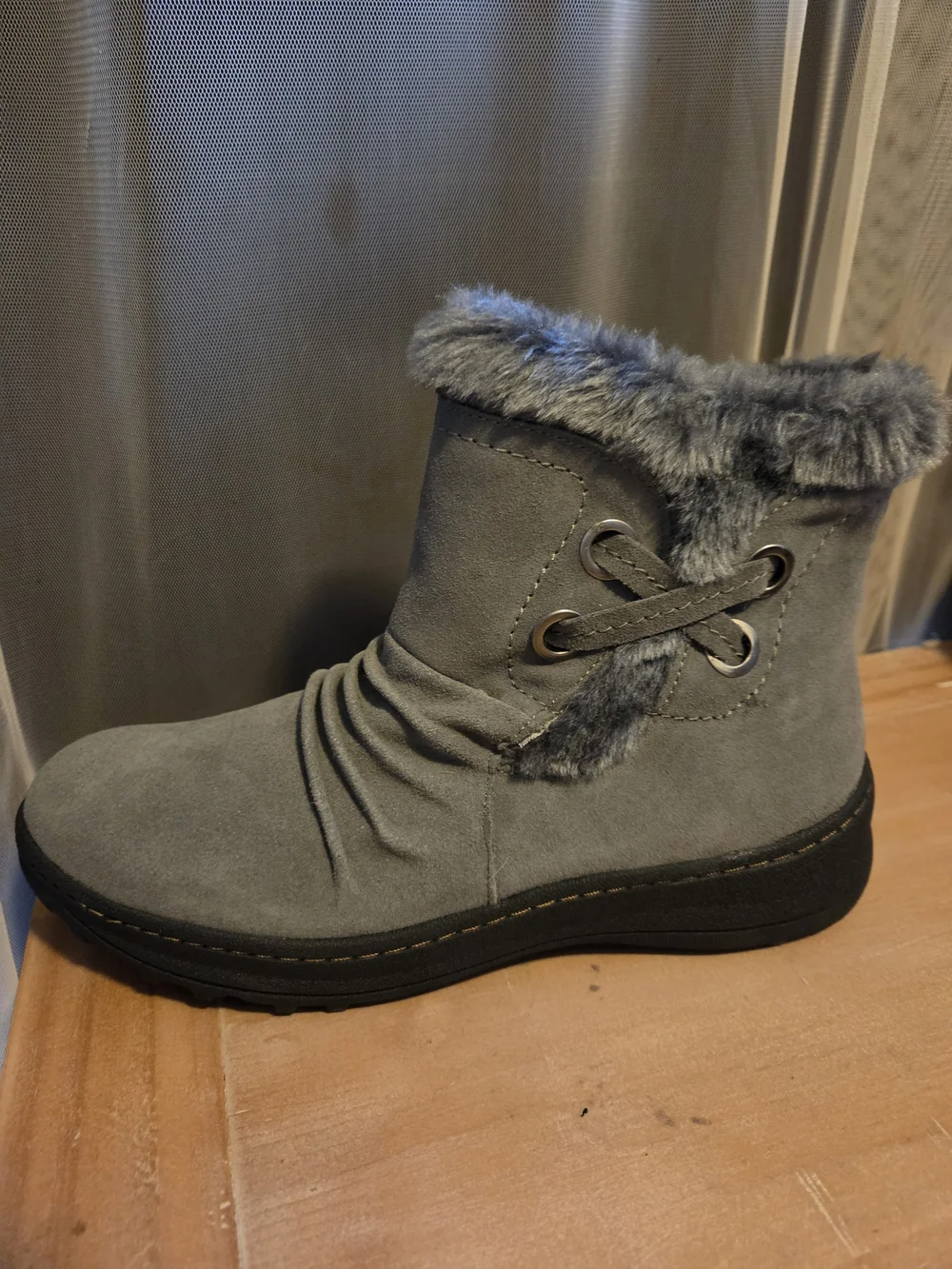 BareTraps gray ankle